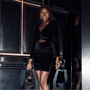 🖤 Abercrombie Ruched Velvet Mini Dress in Black 🖤